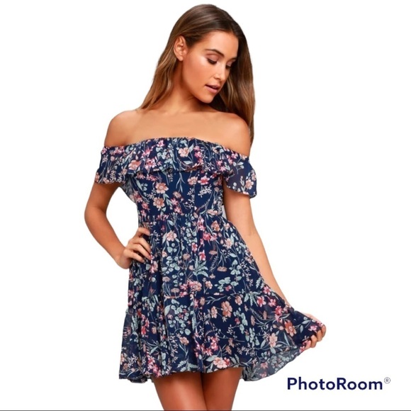 Lulus Dresses & Skirts - Lulus Navy Blue Floral Print Mini Dress S